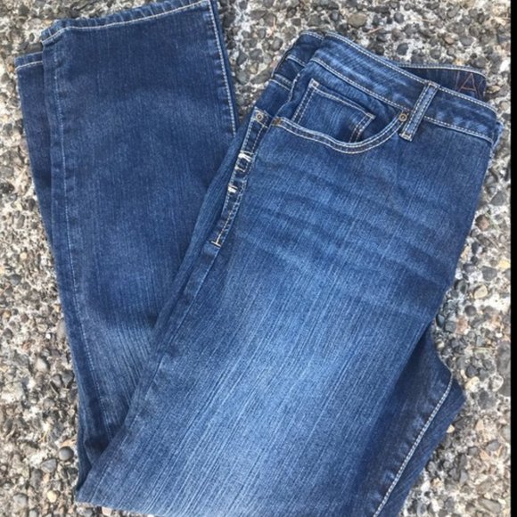 SOLD!!!   Jag Jeans Straight Leg, Mid-Rise Size 16 - Picture 1 of 6